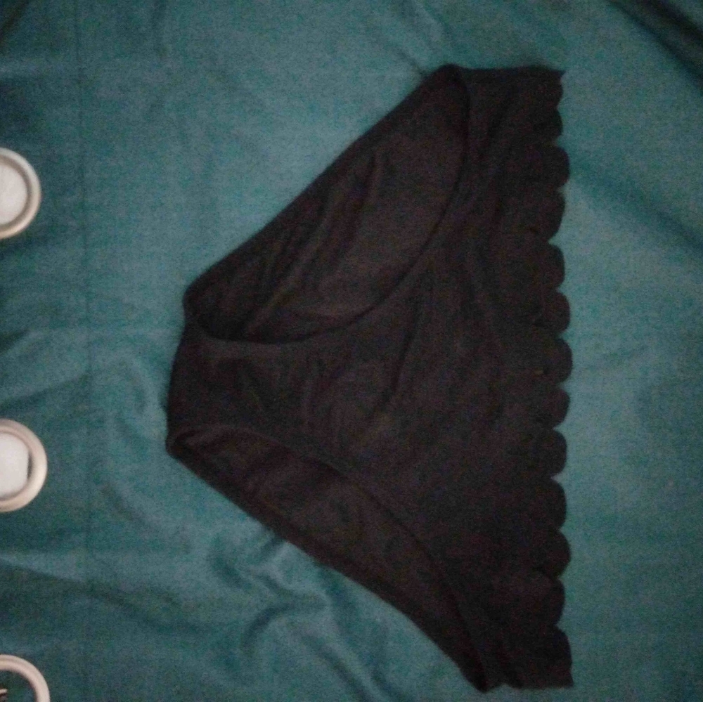 Bathing suit bottom - Picture 4 of 4